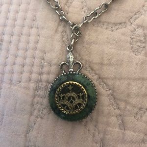 Button necklace gemstone vintage style